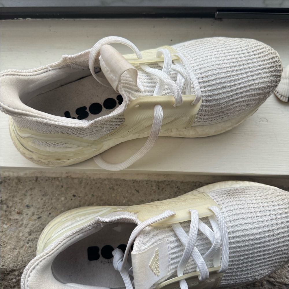 Women’s All White Adidas Ultraboosts • 6 - Picture 6 of 6